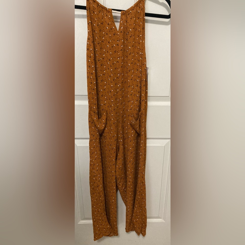 Lilt romper honey color with floral print size XXL